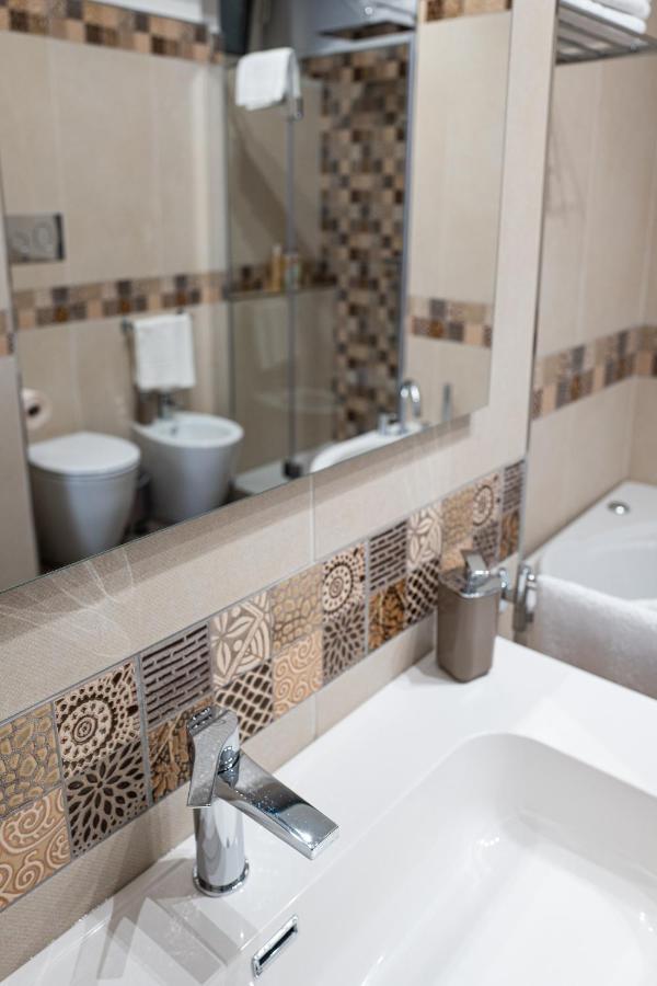 A Due Passi - Guest House Santo Stefano di Camastra Extérieur photo